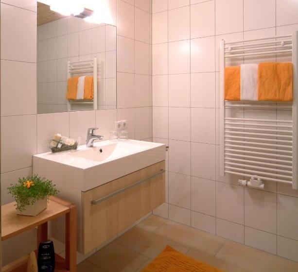 آپارتمان 2 خوابه, Panoramahof Eggele