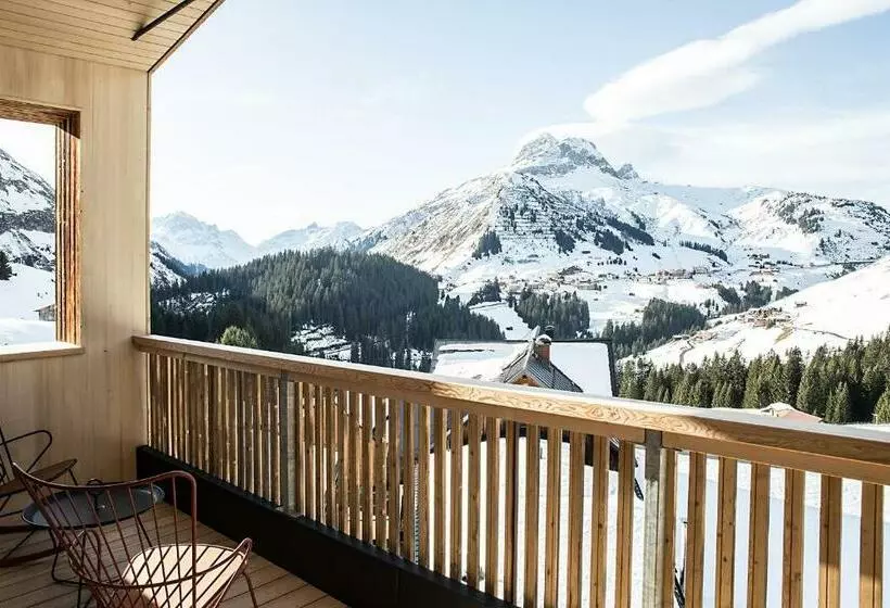 سوییت با چشمانداز کوه, Holzgauer Haus