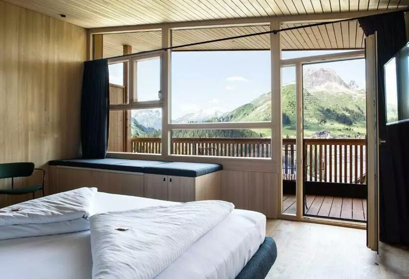 سوییت با چشمانداز کوه, Holzgauer Haus