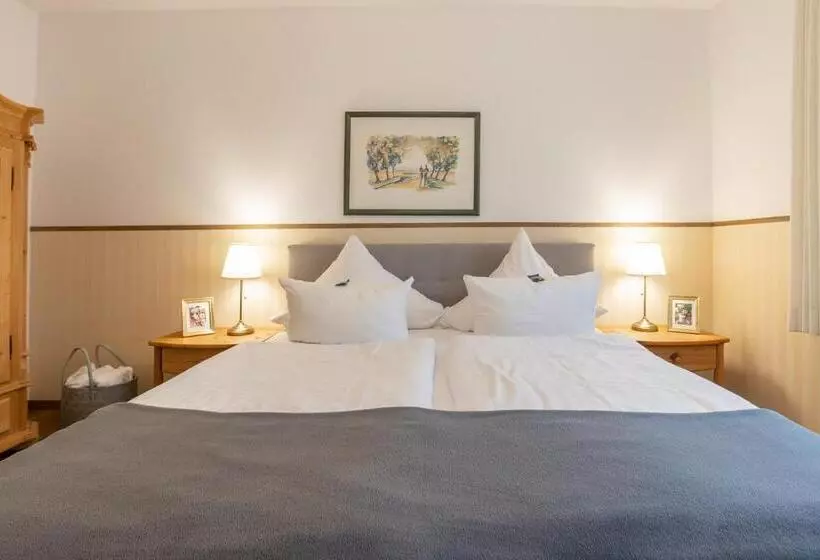 Huoneisto 1 Makuuhuone, Seehotel Lindenhof