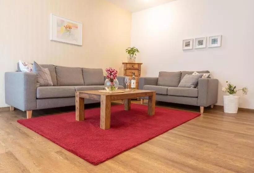 Huoneisto 1 Makuuhuone, Seehotel Lindenhof