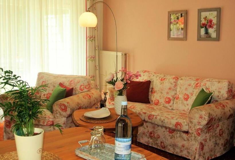 شقة غرفة نوم واحدة مزودة بشُرفة, Seehotel Lindenhof