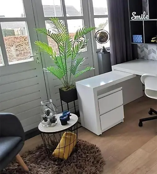 Perhehuone, Bed & Bokes Aan De Maaskant