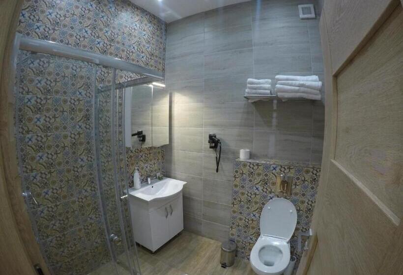 سوییت خانوادگی, Casa Bacila