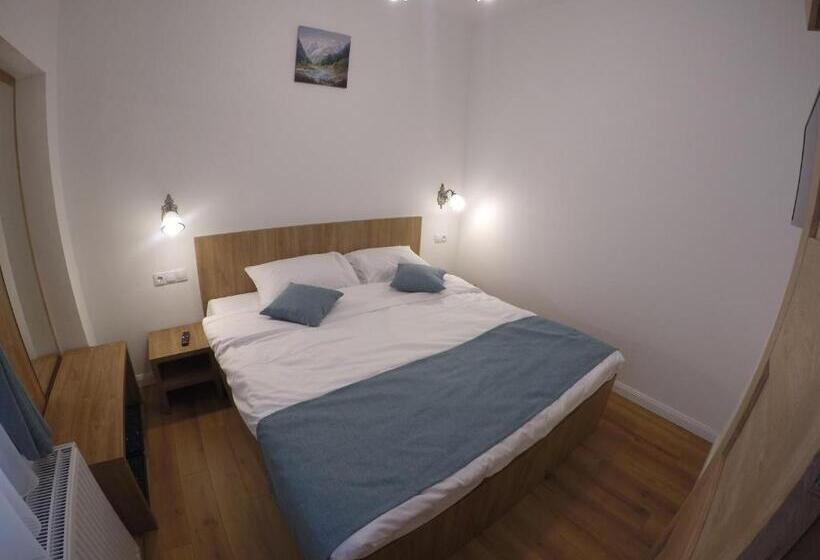 سوییت خانوادگی, Casa Bacila