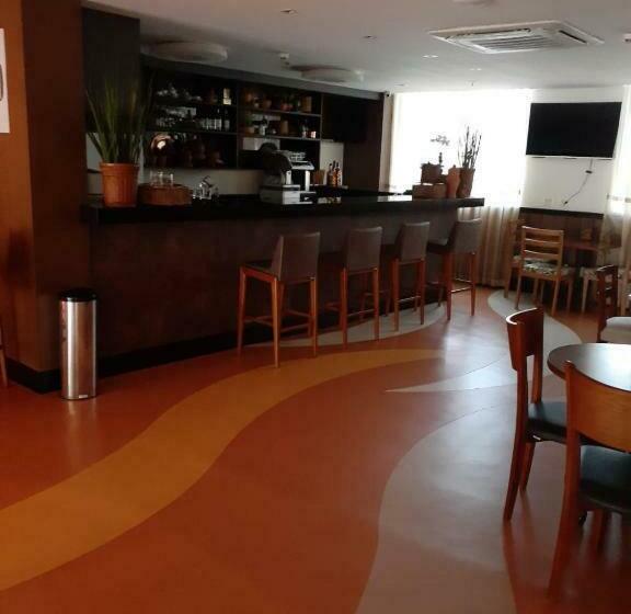 プールビュースタンダードステューディオ, Condomínio Barretos Thermas Park   Flat Parque Do Peão