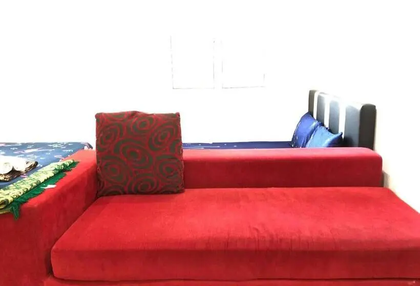 اتاق لوکس خانوادگی, Rd Legend