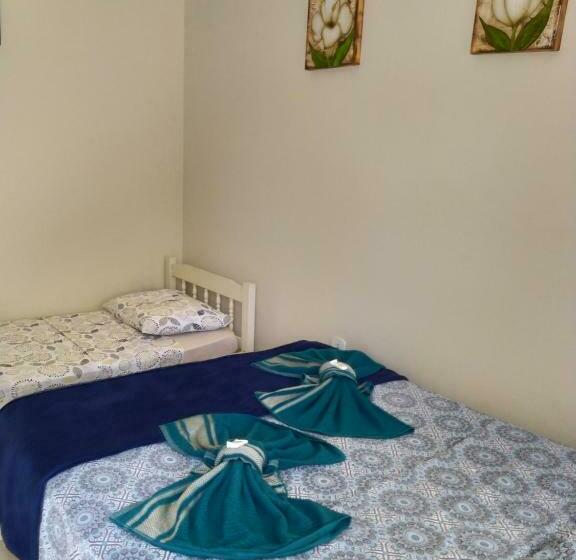 家庭间, Pousada Exuberante