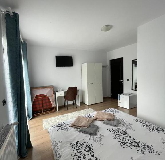 带大床的标准间, Vila Hojda