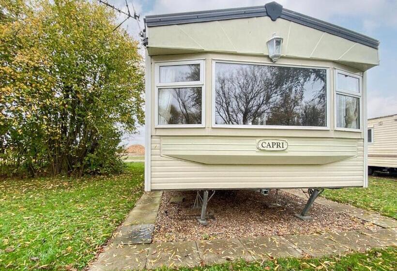 Дом 4 Спальни, Barlings Country Park