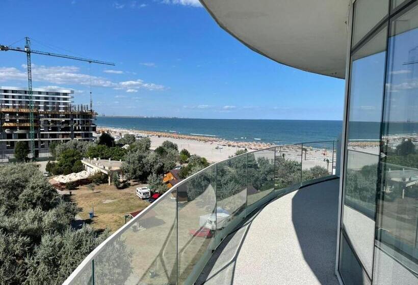 آپارتمان 1 خوابه با چشم‌انداز دریا, White Tower Apartament Privat Mamaia 504