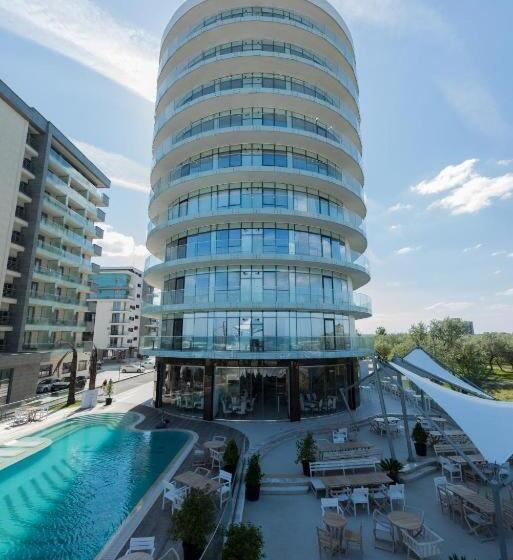 آپارتمان 1 خوابه با چشم‌انداز دریا, White Tower Apartament Privat Mamaia 504