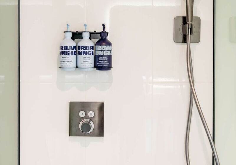 جناح, Yotel Miami