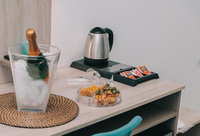 اتاق استاندارد با تخت بزرگ, Frontemare Suite