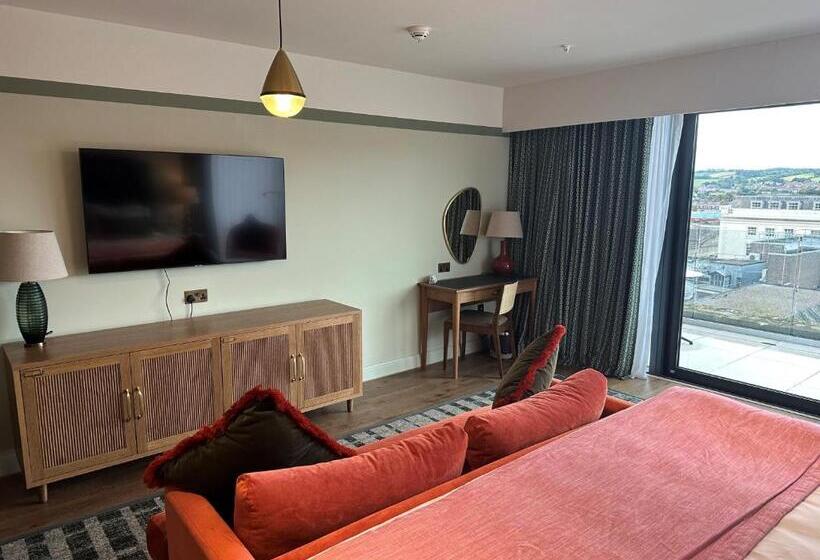 سوئیت با تخت بزرگ, Indigo Exeter, An Ihg