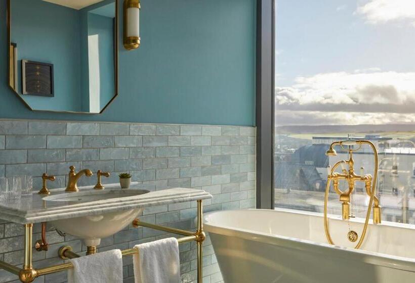 Люкс Кровать Кинг, Indigo Exeter, An Ihg