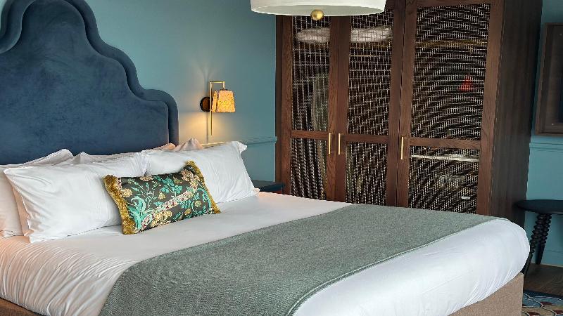 اتاق استاندارد با تخت بزرگ, Indigo Exeter, An Ihg