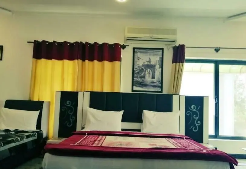 اتاق لوکس, Imperial Lodges Islamabad