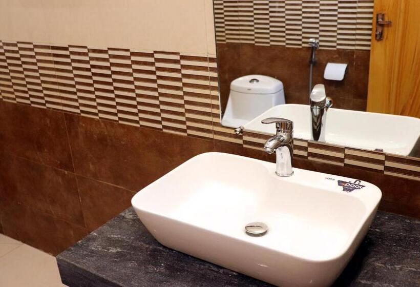 سوییت خانوادگی, Grand Hayat Guest House