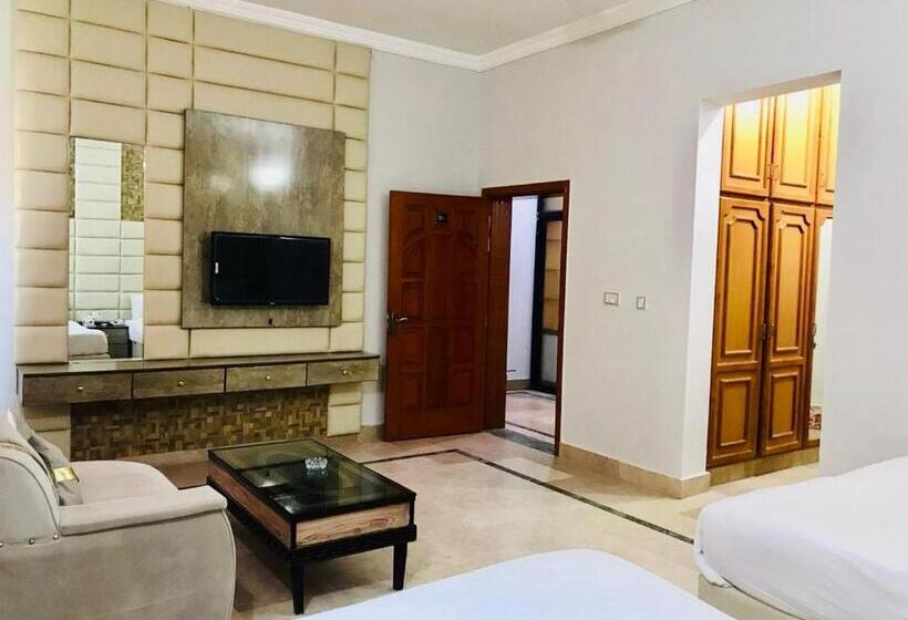 اتاق استاندارد یک نفره, Grand Hayat Guest House