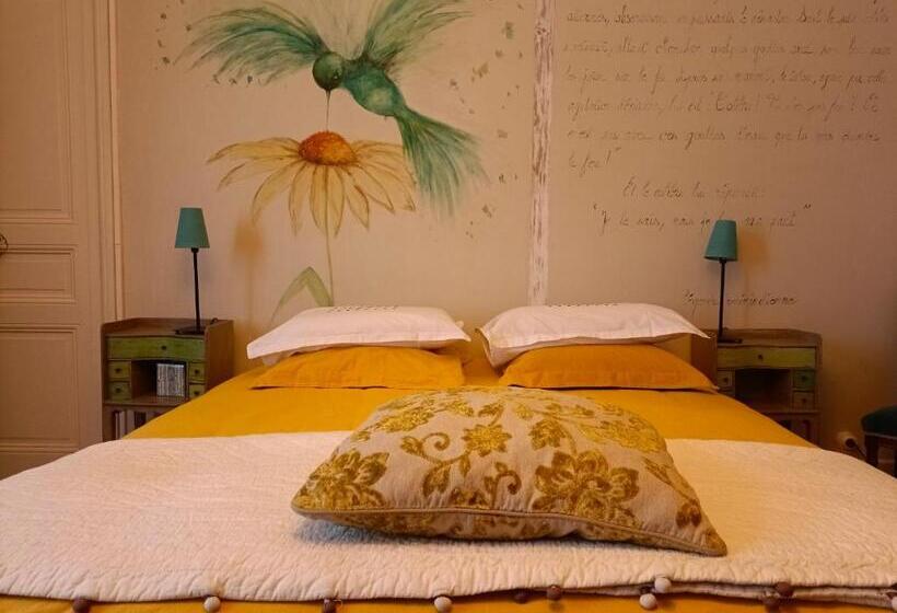 4인용 스탠다드 룸, Château D Arfeuilles Chambres Et Tables D Hôtes