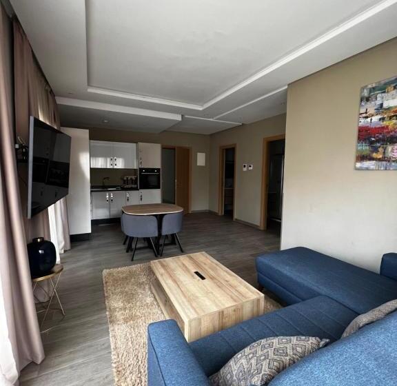 דירת חדר, Dominium Residence