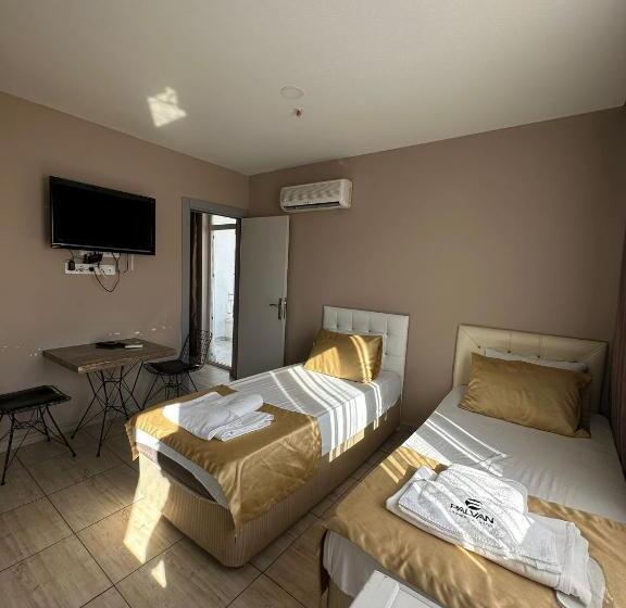 اتاق استاندارد چهار تخته, Palvan Apart Otel