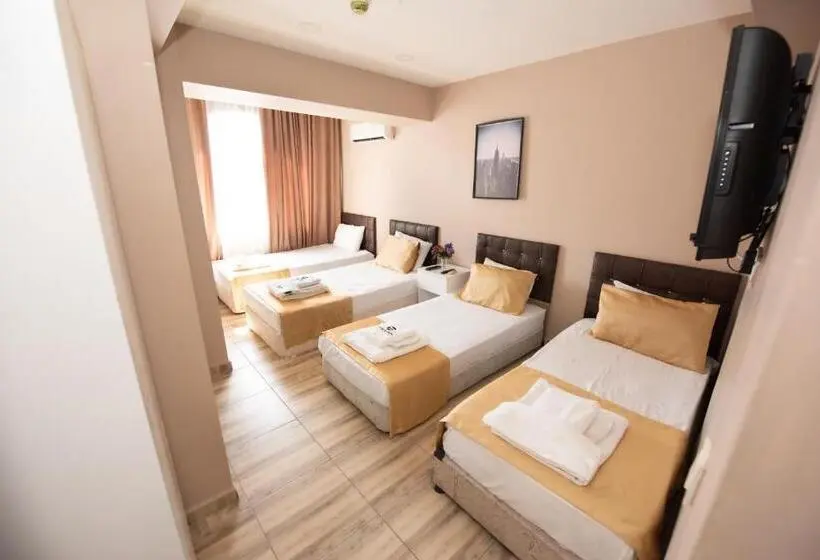 اتاق لوکس چهار تخته, Palvan Accommodation