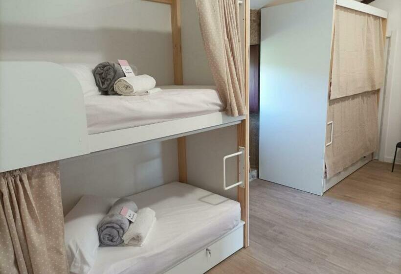 共用房间的床, Albergue Aldea Da Pedreira