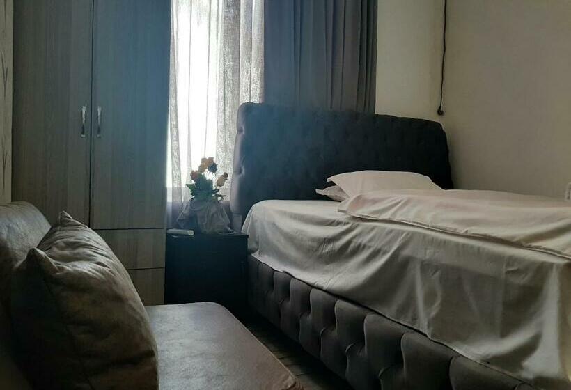 اتاق اکونومی, Kessane