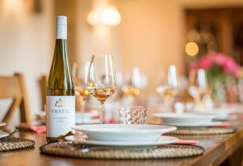 メゾネットスイート, Vinařství Vrátil Penzion