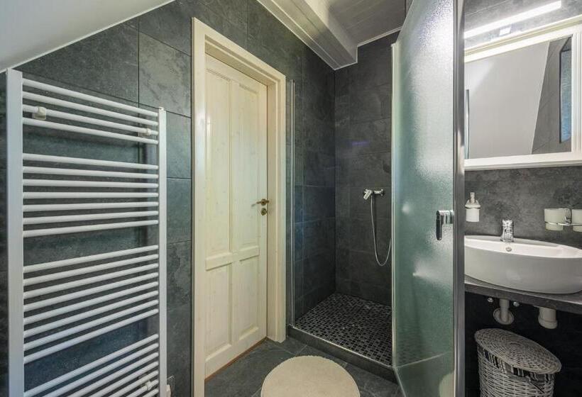 キングサイズベッドのデラックススイート, Vinařství Vrátil Penzion