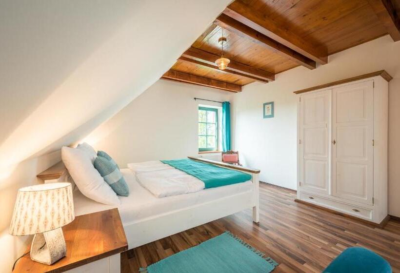 キングサイズベッドのデラックススイート, Vinařství Vrátil Penzion