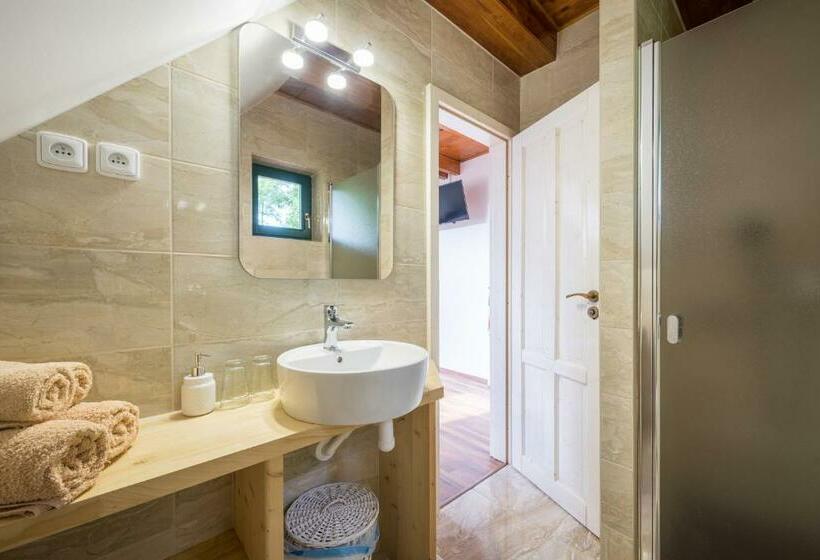 Люкс Кровать Кинг, Vinařství Vrátil   Penzion
