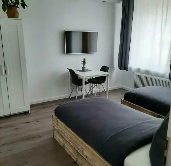 Huoneisto 3 Makuuhuonetta, Pension Asche