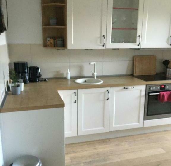 آپارتمان 3 خوابه, Pension Asche