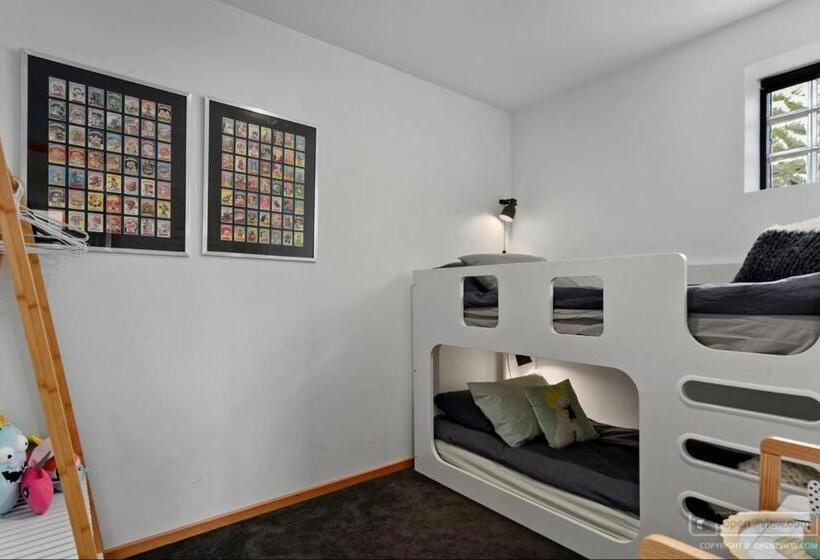 סוויטה נוף להרים, Finnview House