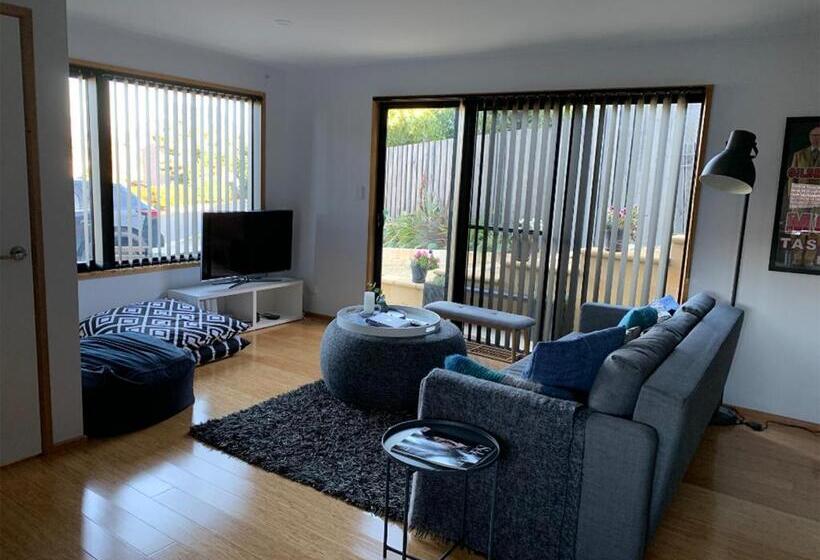 סוויטה נוף להרים, Finnview House