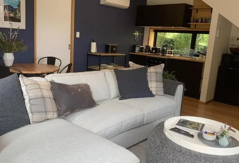 マウンテンビュースイート, Finnview House