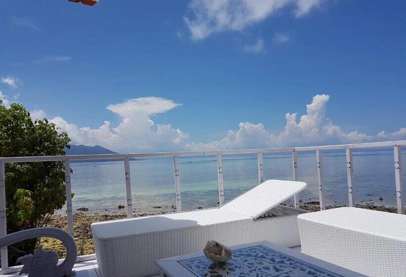 غرفة ديلوكس مطلّة علي البحر مزوَّدة بشُرفة, Eco Dive Resort Alycastre