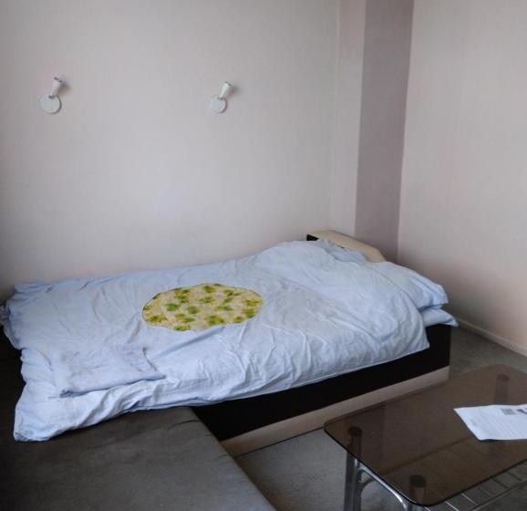 اتاق استاندارد با سرویس بهداشتی مشترک, My Room