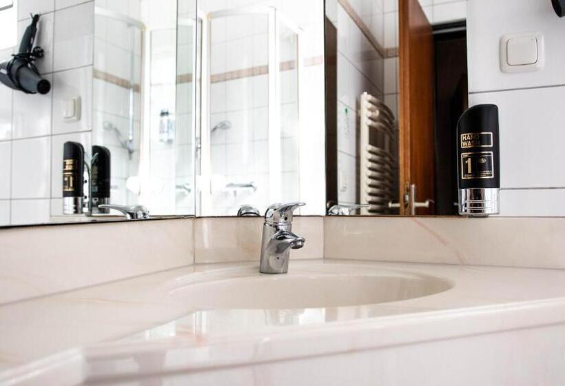 Standard Room, Bundt S Hotel & Gartenrestaurant