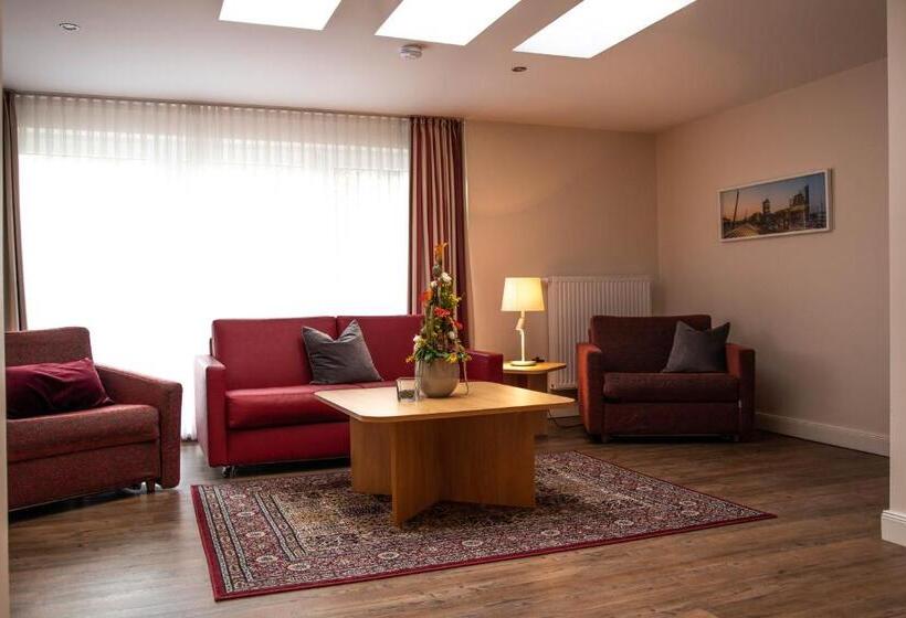 Junior Suite with Terrace, Bundt S Hotel & Gartenrestaurant