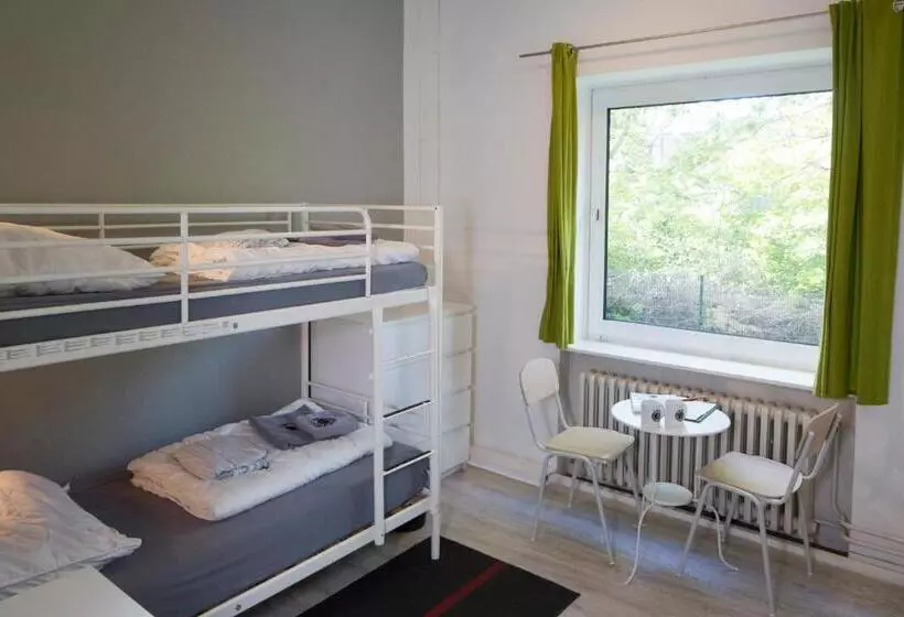 バスルーム共有のトリプルスタンダード, Flensbed Hotel & Hostel