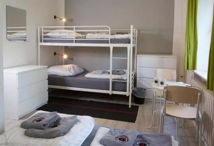 バスルーム共有のトリプルスタンダード, Flensbed Hotel & Hostel