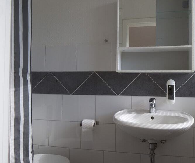 غرفة أساسية, Flensbed Hotel & Hostel