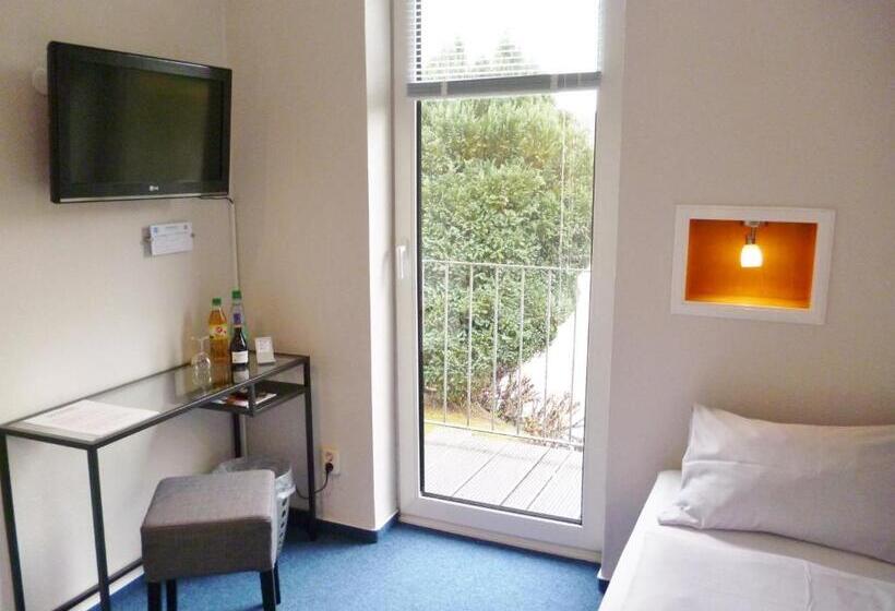 标准单人间, Am Mühlenteich