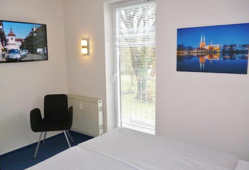 标准间, Am Mühlenteich