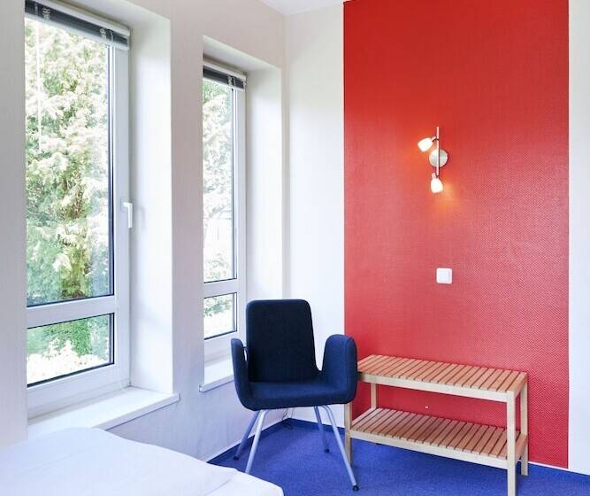 标准单人间, Am Mühlenteich