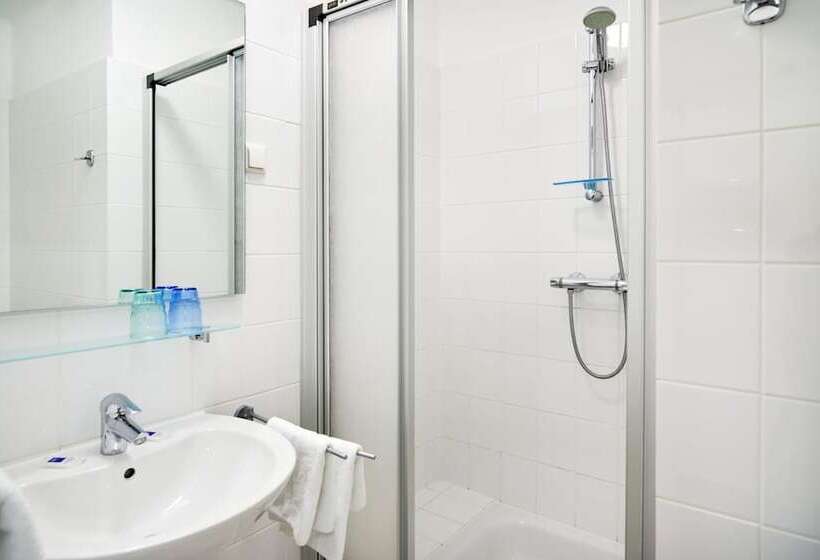 标准单人间, Am Mühlenteich